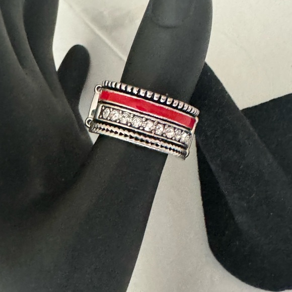 Unique Silver Tone Band Statement Ring - One Size Stretch Back - Picture 3 of 7